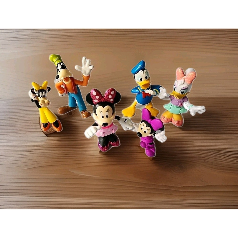 Lot 6 Disney Figures Cake Toppers Minnie & Baby,‎ Donald & Daffy Duck, Goofy +